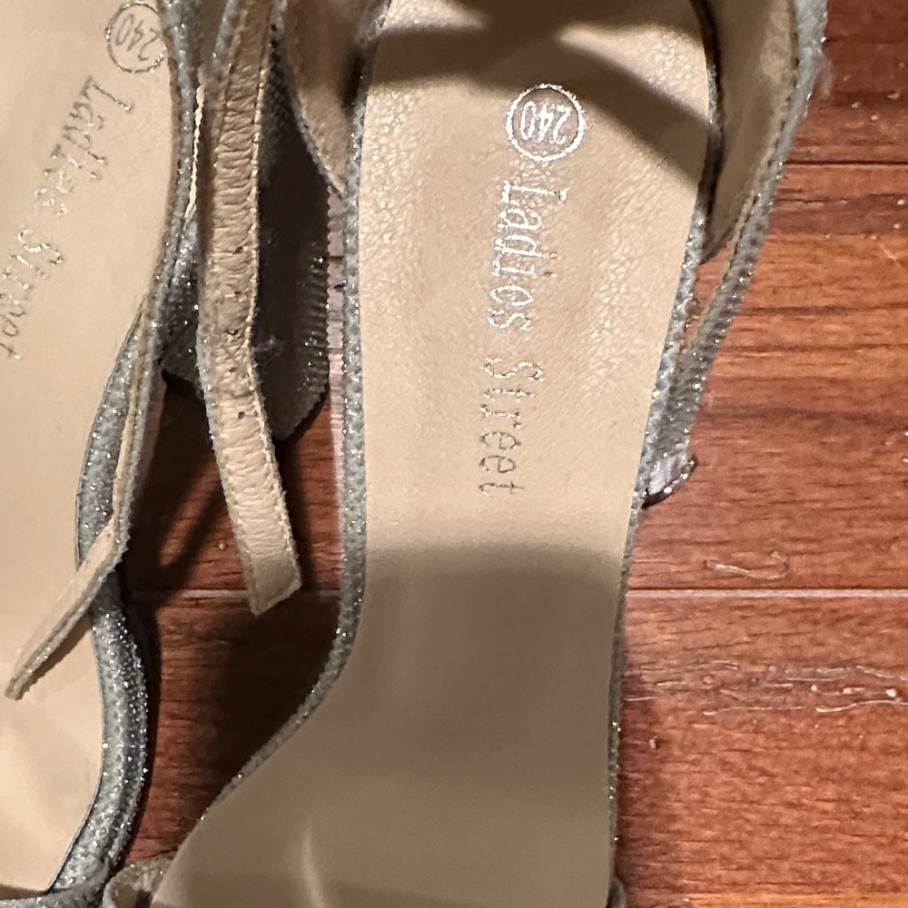 Silver Glitter Heels - Picture 6 of 6